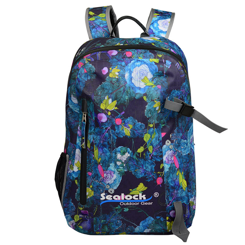 waterproof zipper and welded seam on TPU commuter backpack